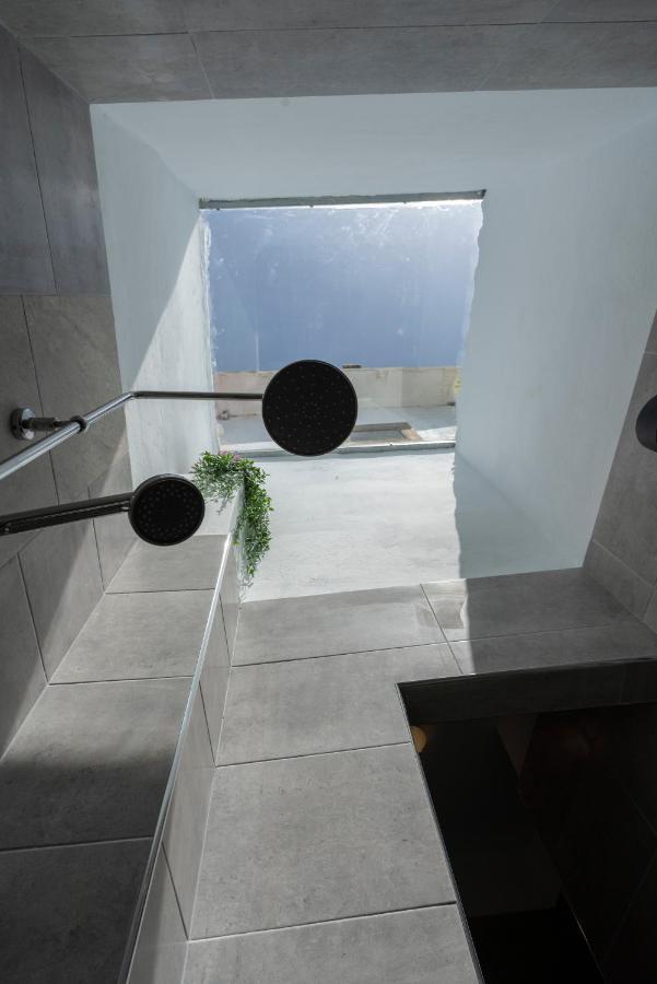 Spacious House With Huge Terrace Facing The Sea Bocacangrejo Екстер'єр фото